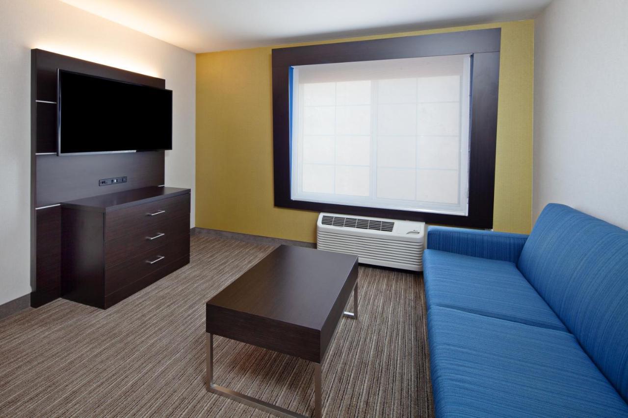 Holiday Inn Express & Suites Oakland - Airport By Ihg Exterior foto