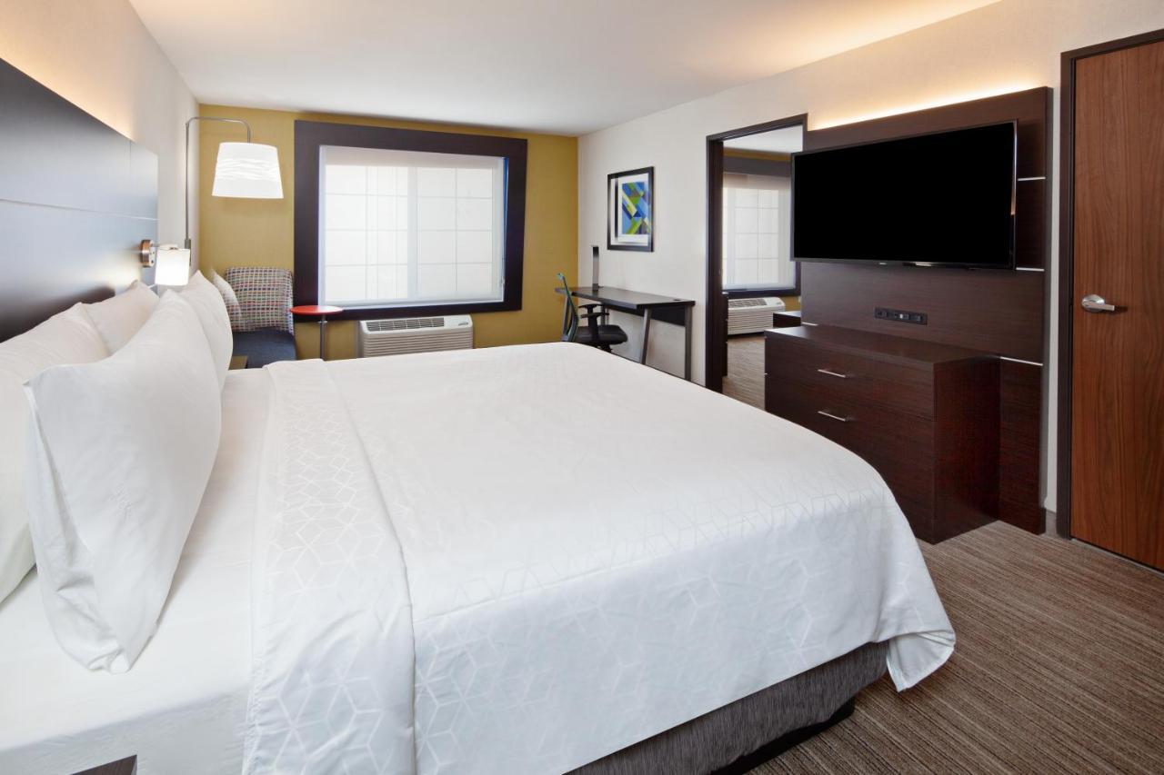 Holiday Inn Express & Suites Oakland - Airport By Ihg Exterior foto