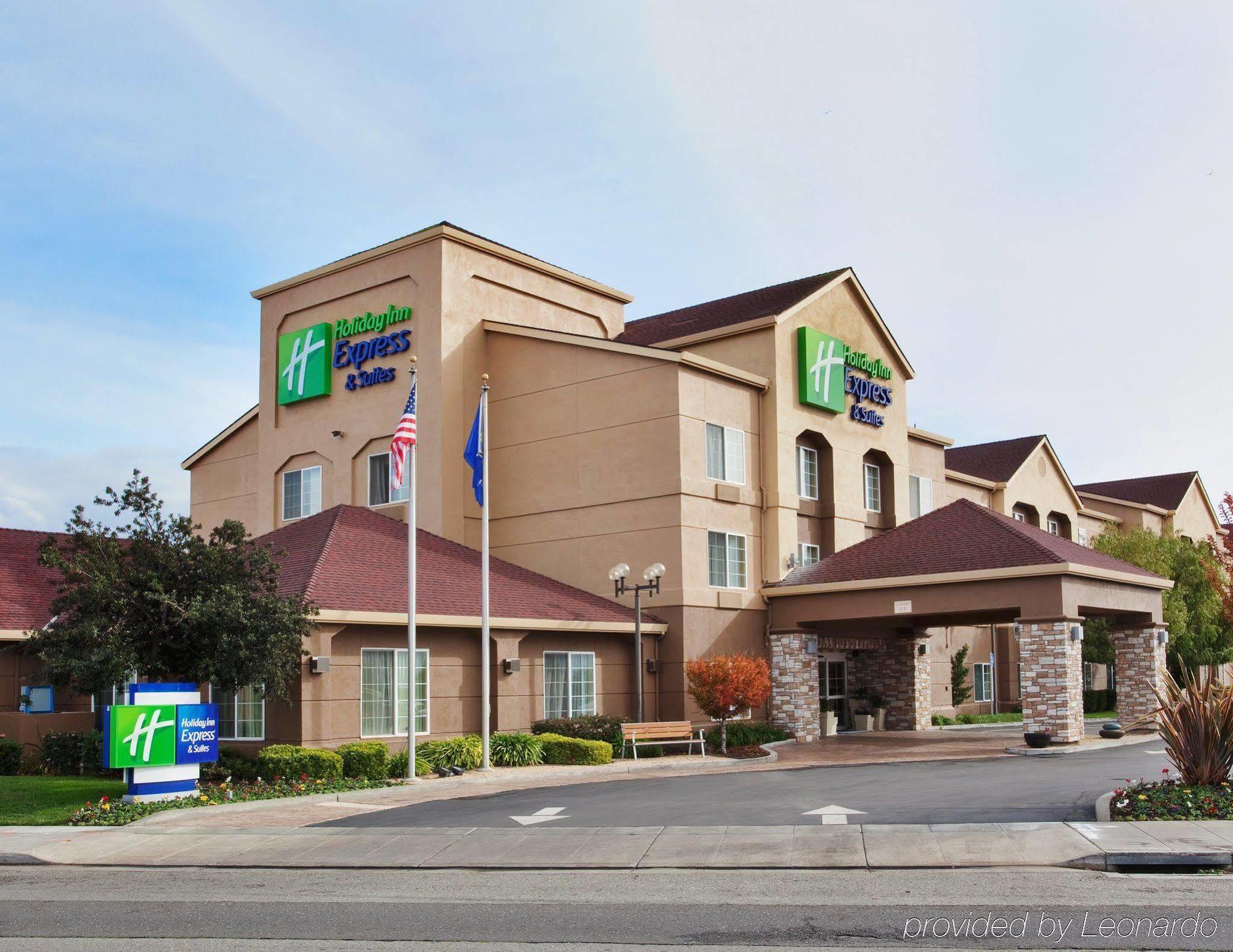 Holiday Inn Express & Suites Oakland - Airport By Ihg Exterior foto