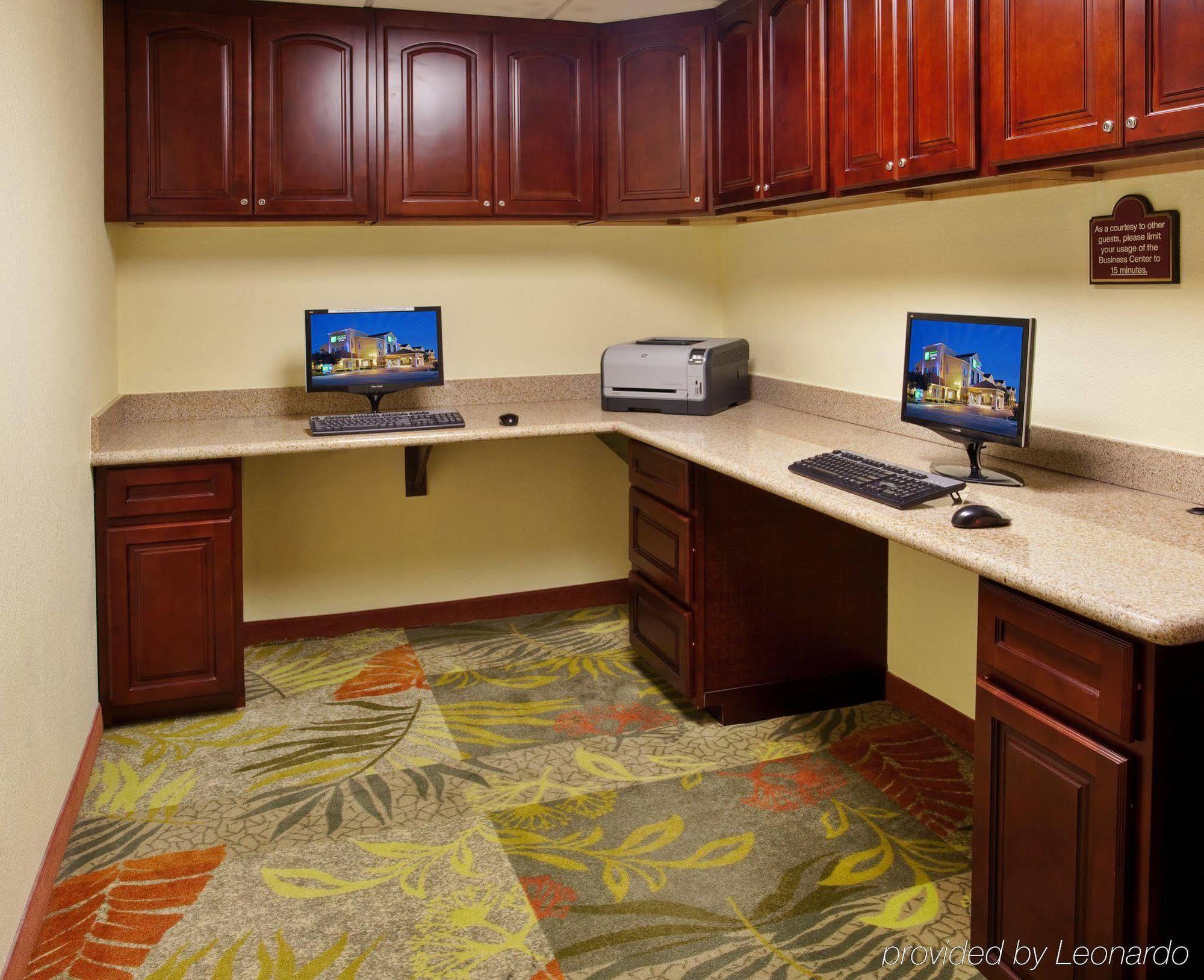 Holiday Inn Express & Suites Oakland - Airport By Ihg Exterior foto